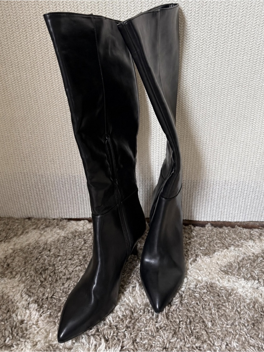 DV Dolce Vita Alabama Women’s 9 Black Pointed Toe Knee High Boots NWT